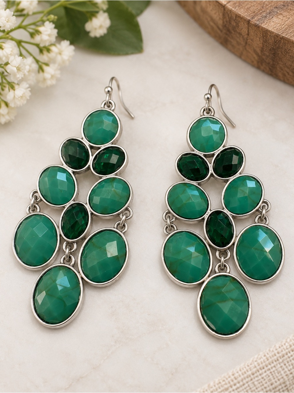 Premier Designs Green Statement Earrings
LR222/3 po